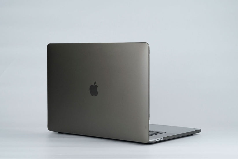 NEXT ONE MACBOOK PRO 13 RETINA DISPLAY SAFEGUARD SMOKE BLACK