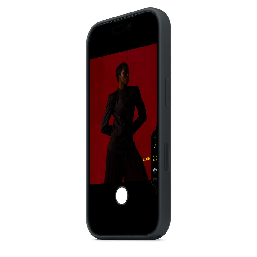 iPhone 17 Pro Silicone Case with MagSafe – Black - iSTYLE.hr