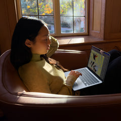 13-inch MacBook Air: Apple M5 chip with 10-core CPU and 10-core GPU, 1TB SSD - Starlight - iSTYLE.hr