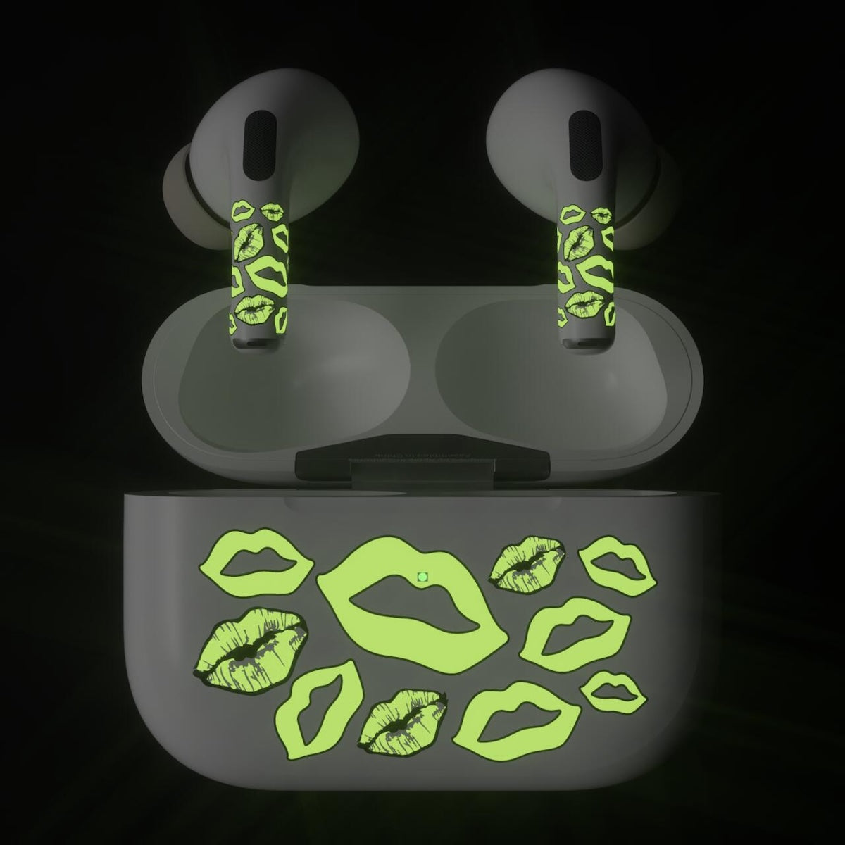 Next One ArtSkin naljepnica za Airpods Pro 1. i 2. generacije - Glowing Lips - iSTYLE.hr